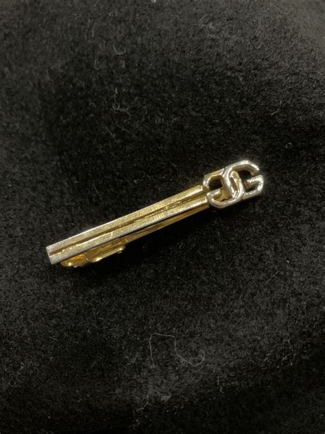 givenchy tie clip.